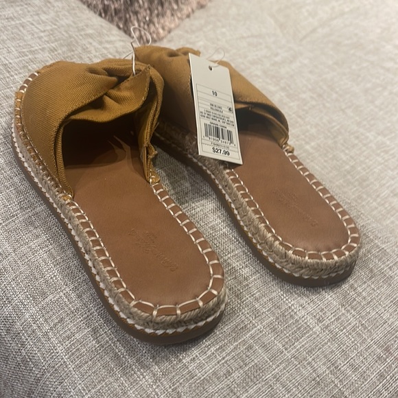 Yellow Tie Woven Sandals - Picture 2 of 2